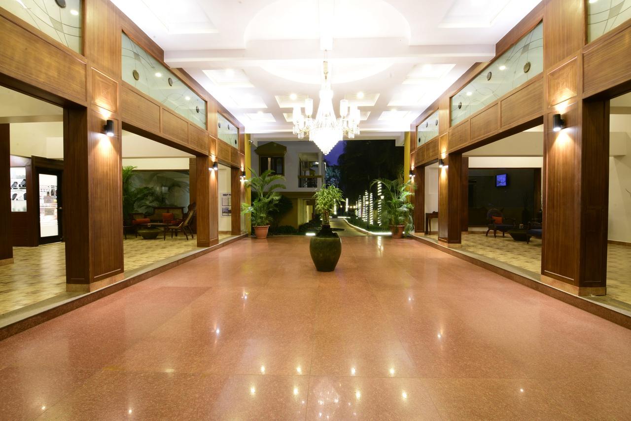 Crystal By Morpho, Goa Villagio Resort Betalbatim Eksteriør billede