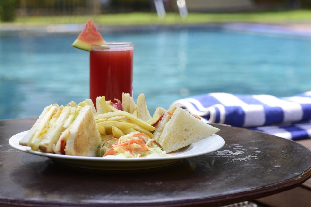 Crystal By Morpho, Goa Villagio Resort Betalbatim Eksteriør billede